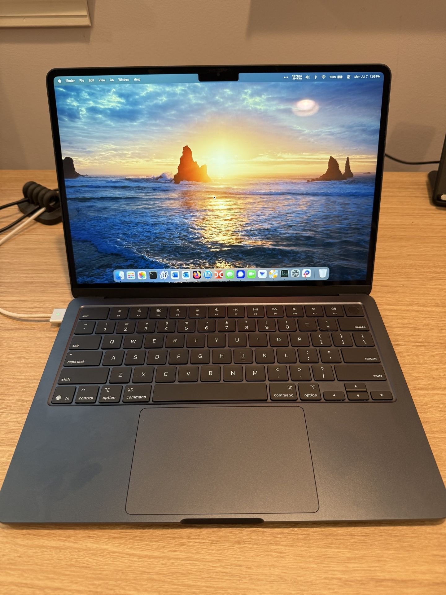 MacBook Air 13” M4 (8/256) With AppleCare+