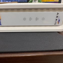 Motorola Arris Surfboard SB8200 Docsis 3.1 Gig Cable Modem, Works With Spectrum And Cox Communications 