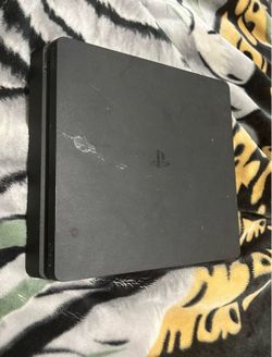 PS4 slim