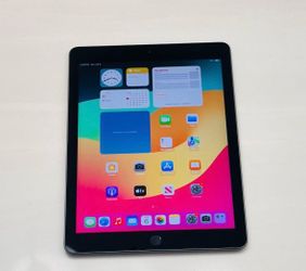 Apple iPad 6th Generation 32GB memorySpace Gray