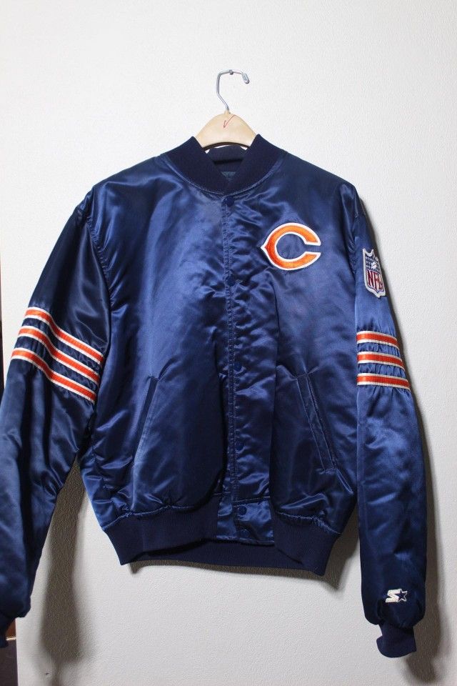 Vintage 80's Chicago Bears NFL Jacket Size L for Sale in Wilsonville, OR -  OfferUp