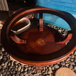 Round Living Table 