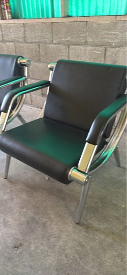 Accent chairs