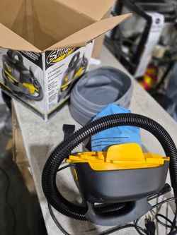 Stinger Wet/Dry Vacuum with Accessories