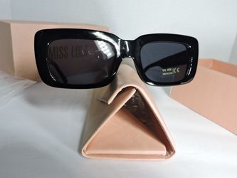 Woman's Sunglasses