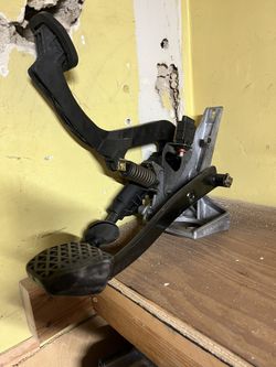 BMW E36 Manual Pedal Assembly 