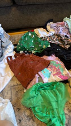 Bolsa de ropa de niña mix de sizes buenas condiciones $8 toda personas interesadas