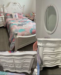 Disney Princess  Full Bedroom Set – Rooms To Go (Retai