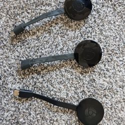 3 Google Chromecasts