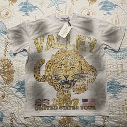 Vale Forever Cheetah Tee Size