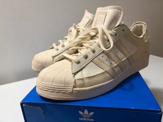 Adidas superstar size 11