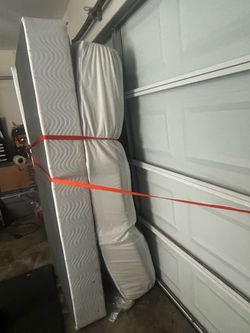 King Size Mattress w/ Box Spring