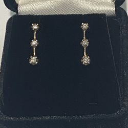 Beautiful 10k Ladies Diamond Earrings