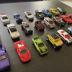 Hot Wheels Car Lot 