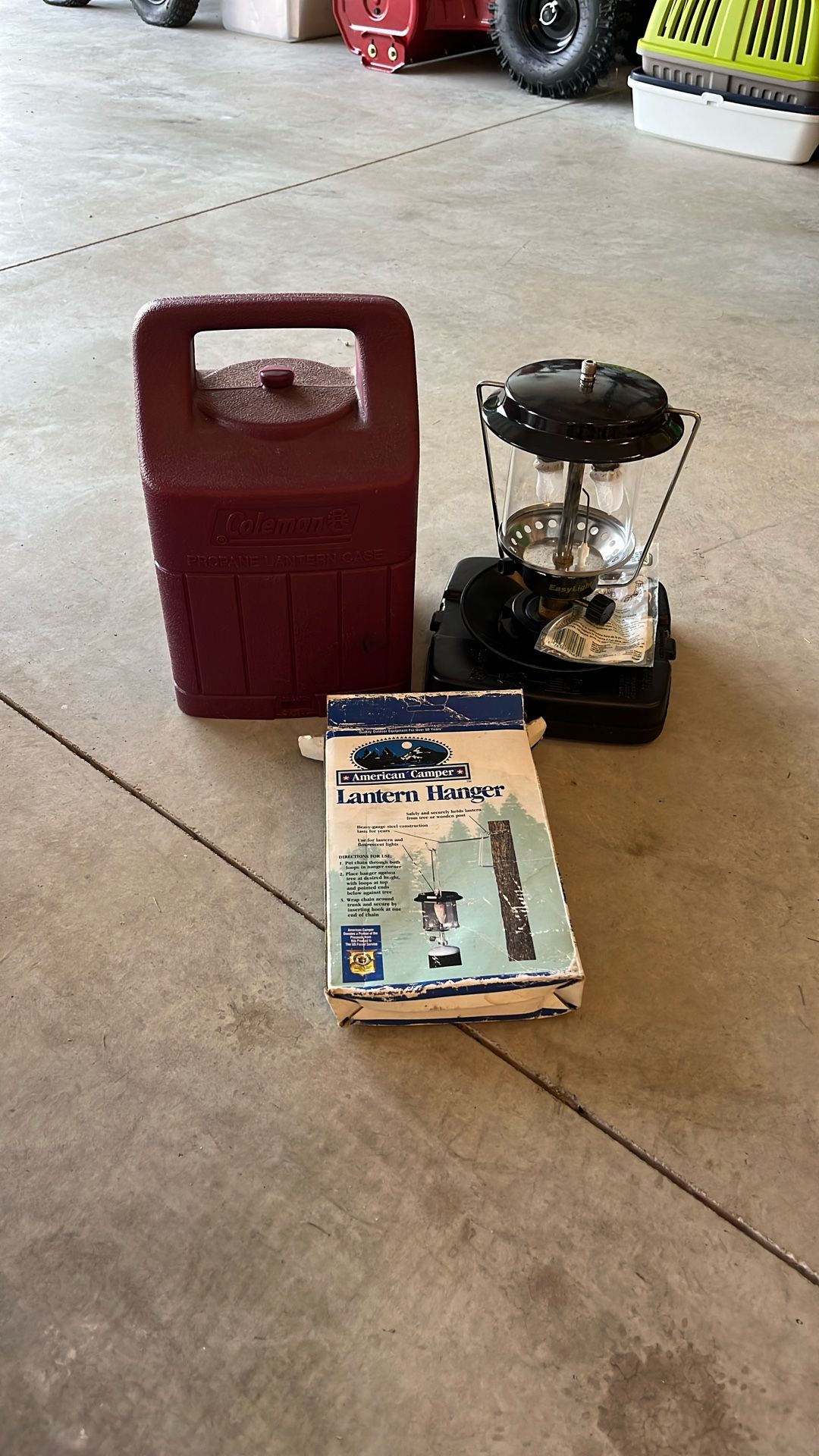 Coleman Propane Lantern With Hanger