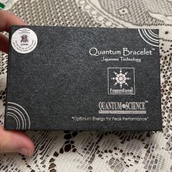 Quantum Bracelet