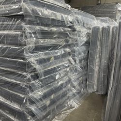 Mattresses All Sizes And Types!!!!!🔥