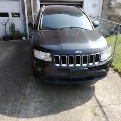 2011 Jeep Compass 4x4 For Parts