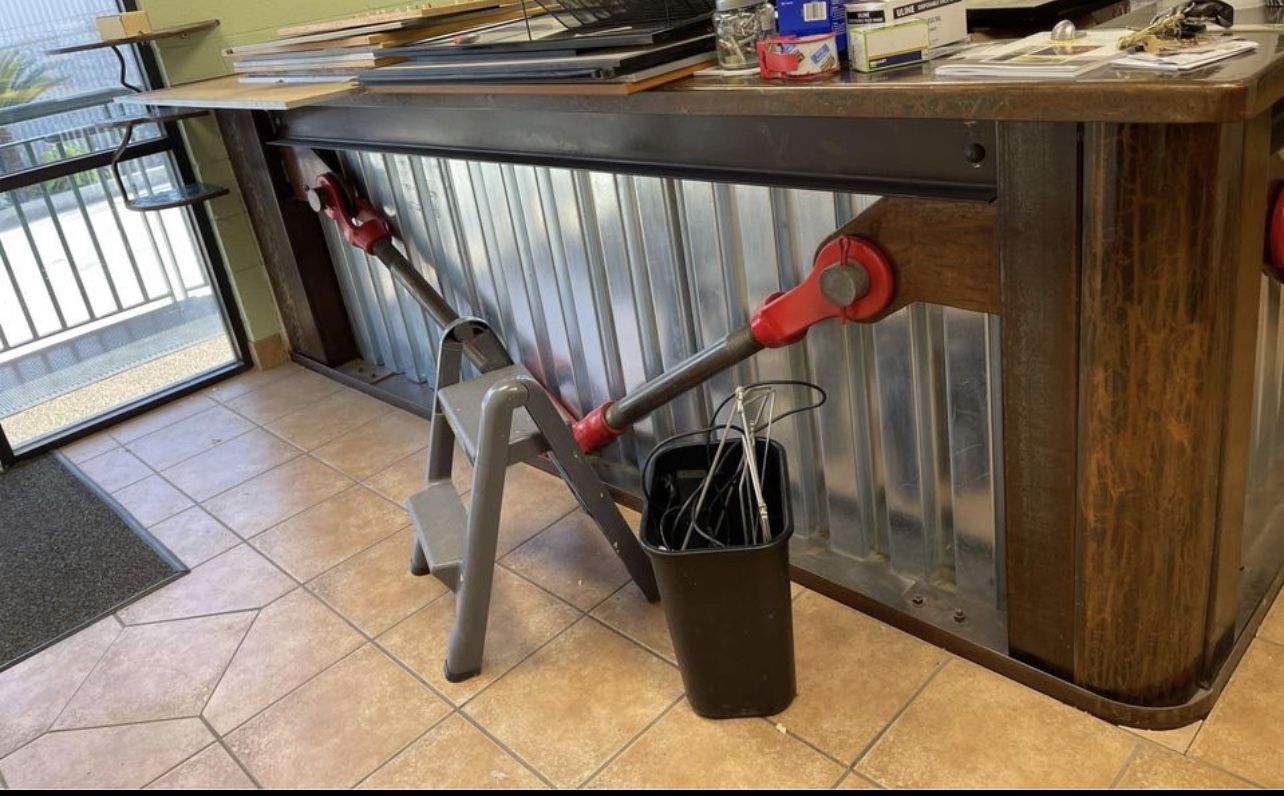 Reception Counter With Long Side Table