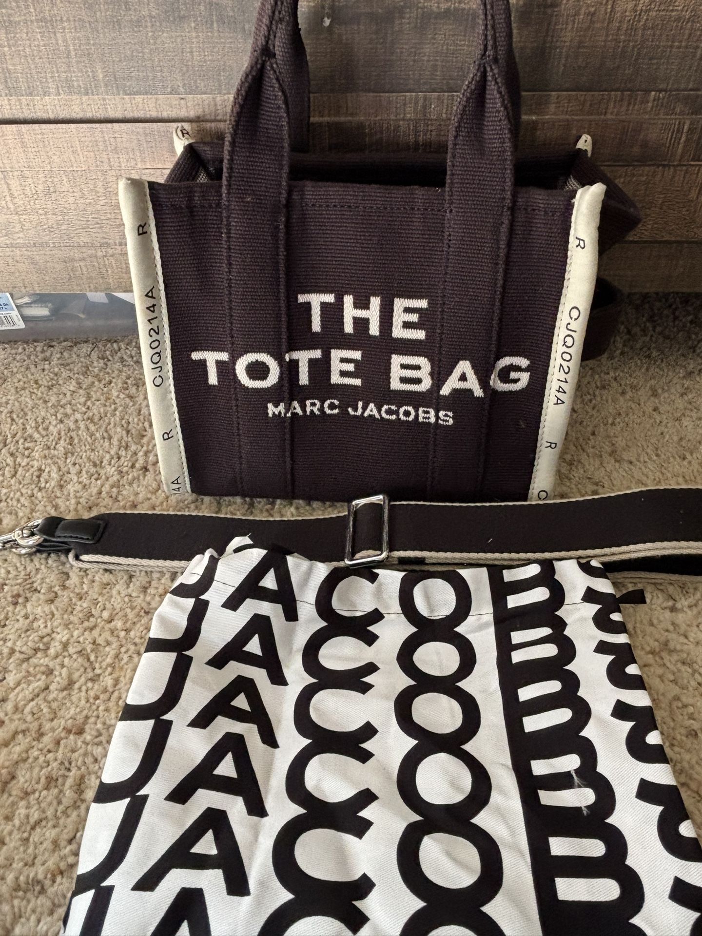 Marc Jacobs The Tote Bag