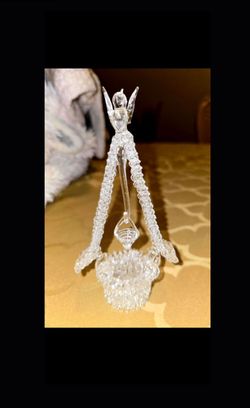 Vintage Blown Glass Wishing Well. 6" tall.