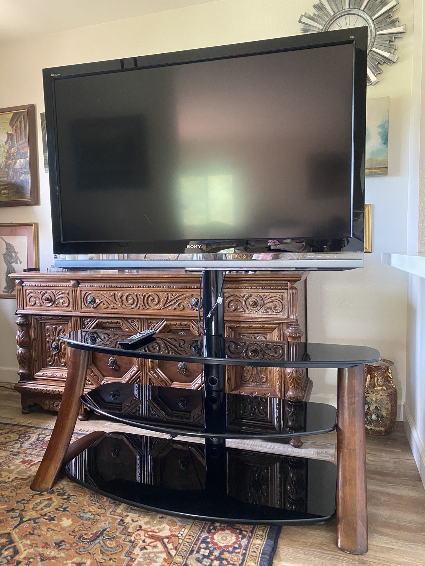 Sony Bravia 52” Screen