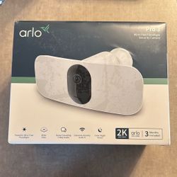 Arlo Pro 3 Floodlight