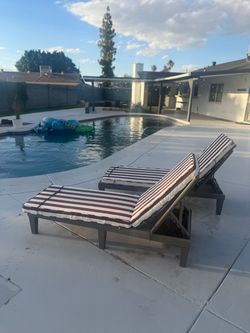 Outdoor Chaise Lounge Chairs with Cushions – Set of 2