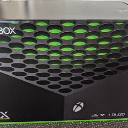 Xbox One X(IN BOX BRAND NEW)