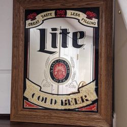 GORGEOUS ‘MILLER LITE’ VINTAGE BAR MIRROR W/ WOOD FRAME!