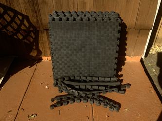Price Lowered,,Black Foam Interlocking Mats with Edging