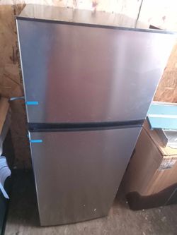 Stainless Steel 7.1 Cb Ft Fridge 