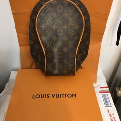 Louis Vuitton Monogram Ellipse Sac a Dos Backpack. With serial number Ml1001. Made in France. Stylish Louis Vuitton backpack with iconic monogram desi