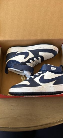New Nike Toddler Shoes. Size 9c.