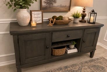 Serving Table