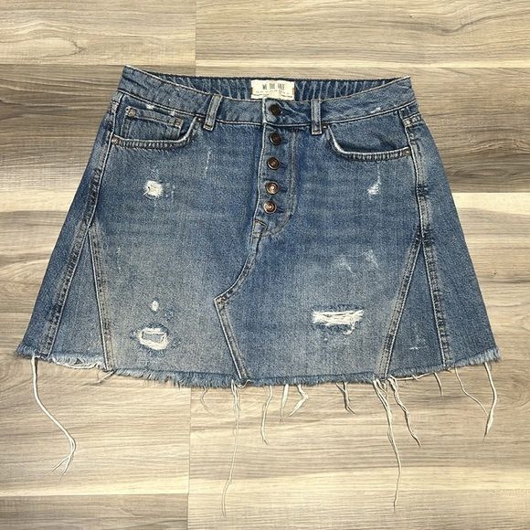 We the free blue denim skirt size 29
