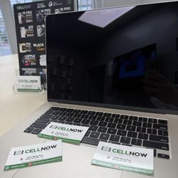 2020 MacBook Air 13” M1 8GB 256gb