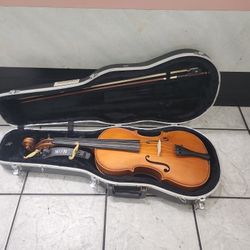 Violin KUN WITH CASE