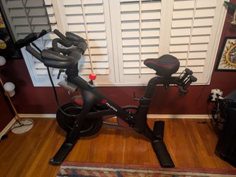 Peloton bike like new