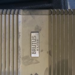 amplifiers  2500 watts 