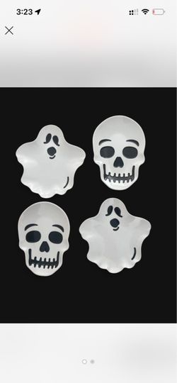 Halloween Skull and Ghost Plates Set of 4