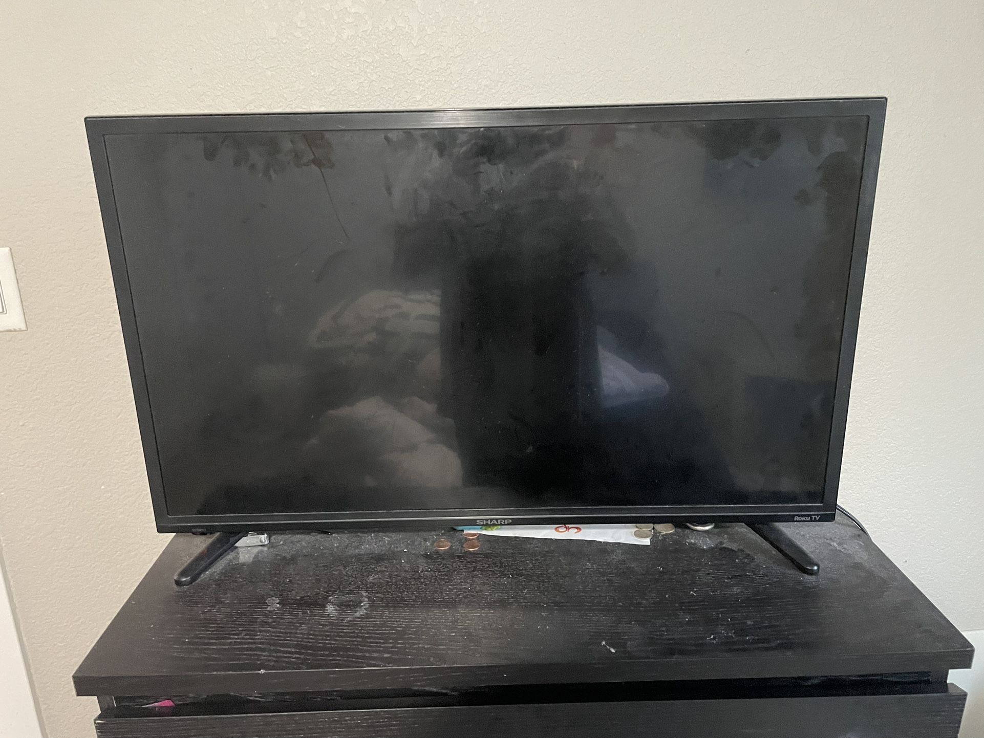 Roku Tv (32.5 Inches)