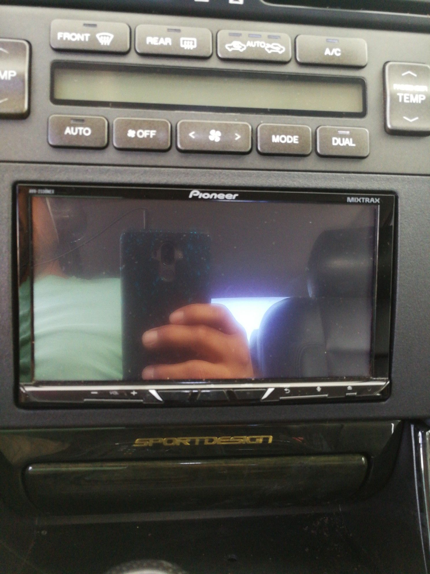 Pioneer AVH-2330 Nex car stereo double din