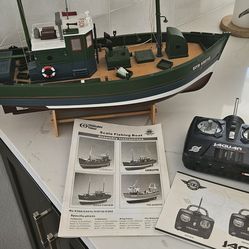 Thunder Tiger "King Fisher" RC boat