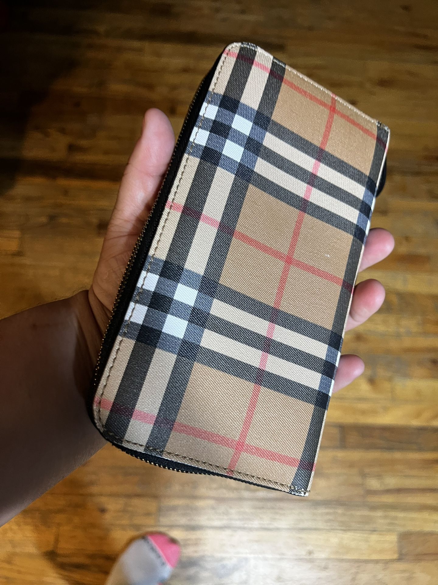Burberry Women Wallet