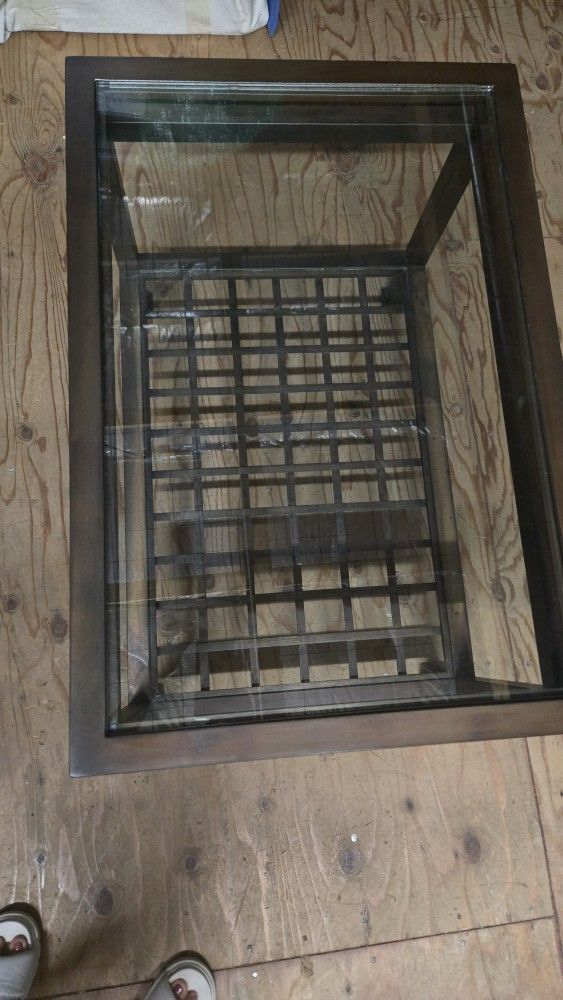 Del-teet made End Table (2 End Tables)