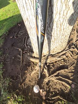 Rawlings "BIG BARRELL " BAT. ( SEE PICS) LOCATED IN GLENDORA  CHECK OUT MY PAGE ALOT OF BASEBALL EQUIPMENT FOR SALE  "CHEAP "