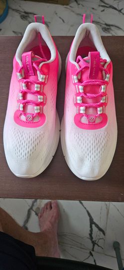 WOMEN'S COLE HAAN SNEAKERS