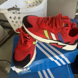 Adidas Sneakers 