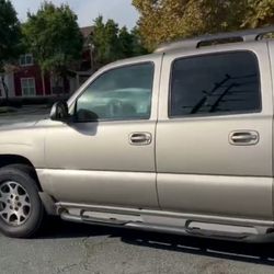 2003 Suburban Chevy 